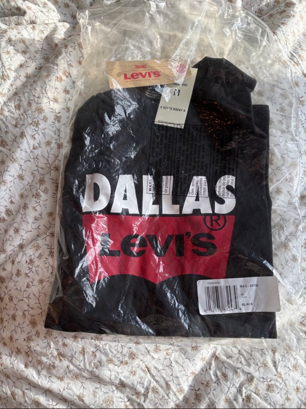 Levi's Black Tee with White 'DALLAS' and Red Logo